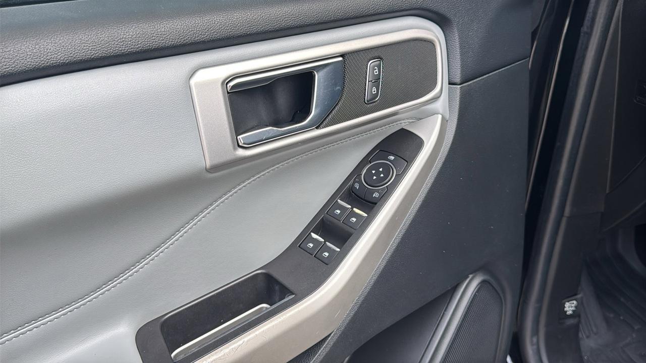 2022 Ford Explorer XLT  Selma TX