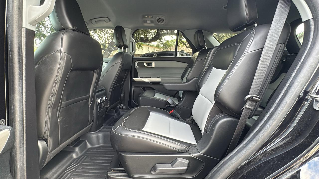 2022 Ford Explorer XLT  Selma TX