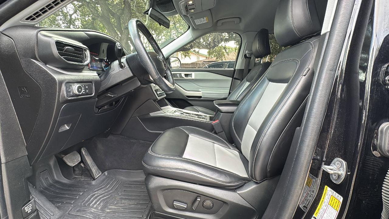 2022 Ford Explorer XLT  Selma TX