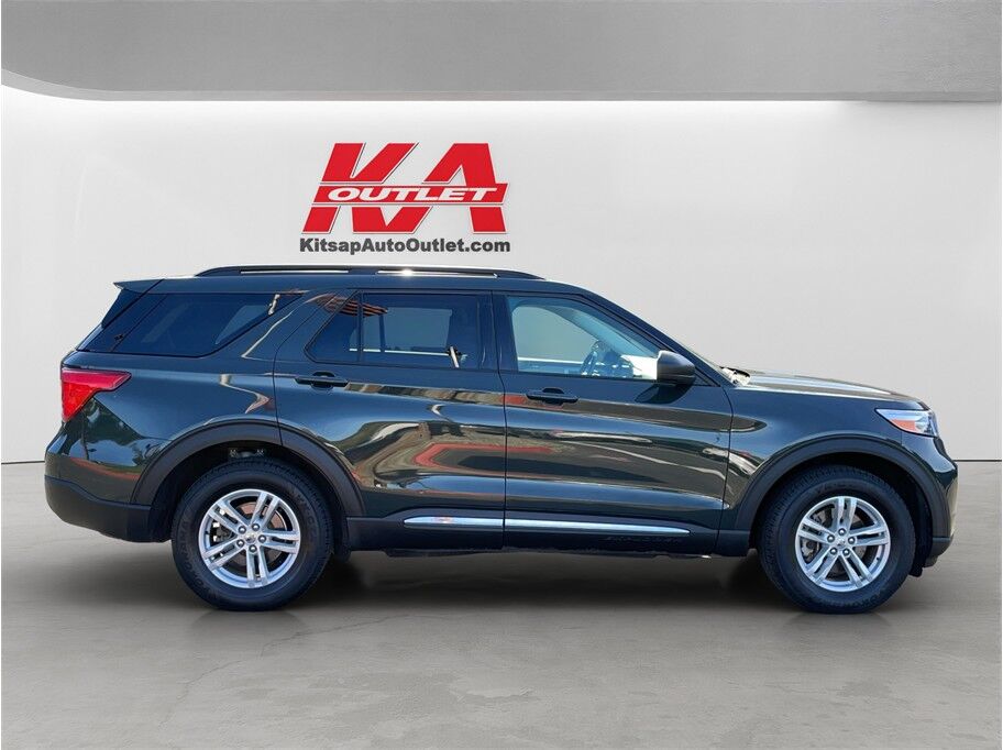 2022 Ford Explorer XLT Sport Utility 4D