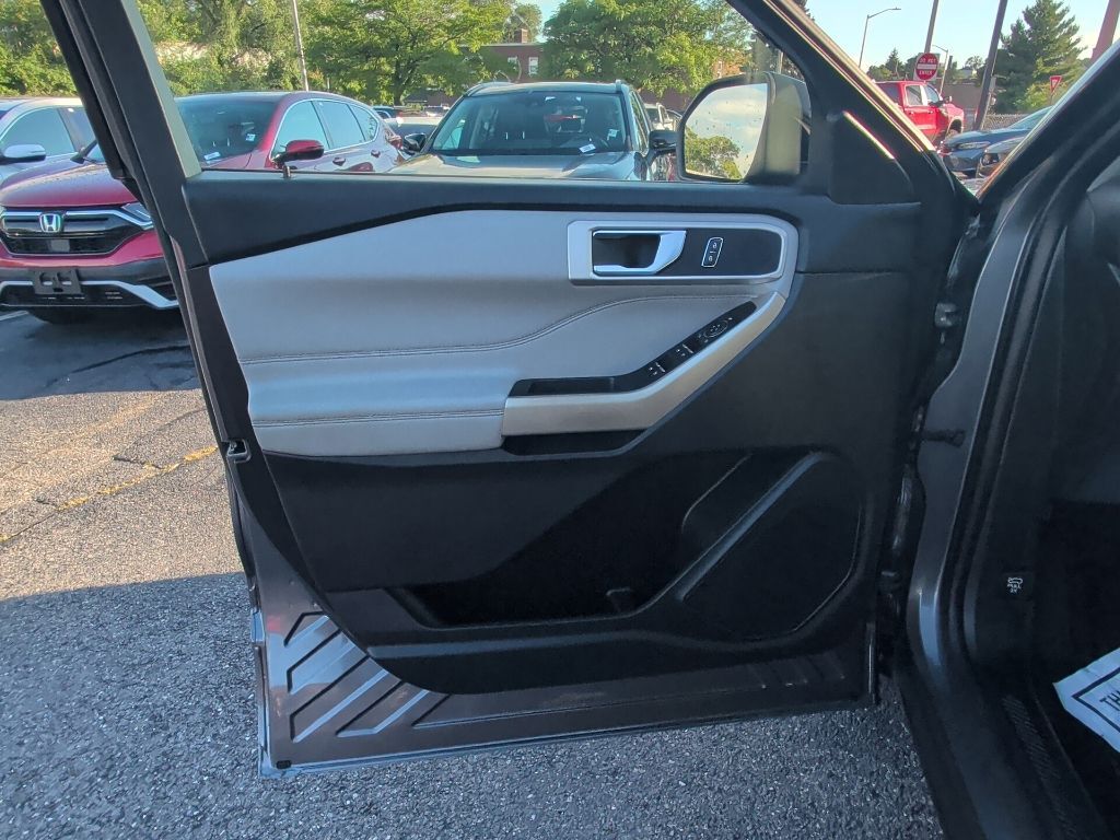 2022 Ford Explorer XLT Worcester MA