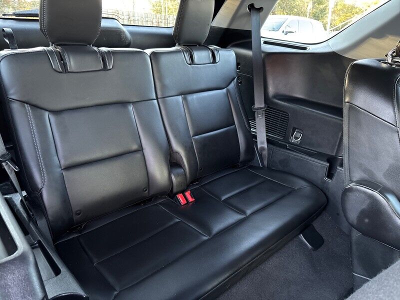 2022 Ford Explorer XLT w/THREE-ROW LEATHER & 20in WHEELS Seffner FL