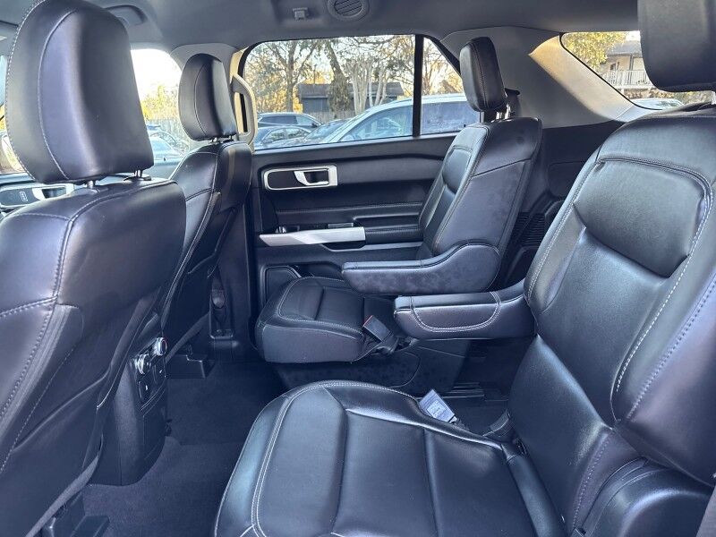 2022 Ford Explorer XLT w/THREE-ROW LEATHER & 20in WHEELS Seffner FL