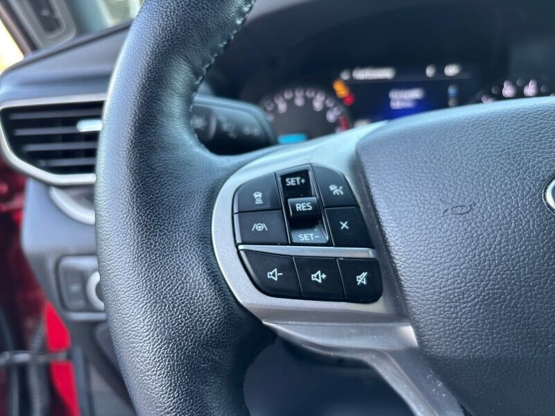 2022 Ford Explorer XLT w/THREE-ROW LEATHER & 20in WHEELS Seffner FL