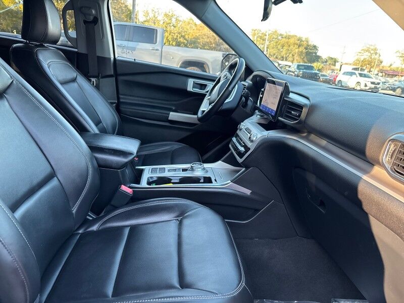 2022 Ford Explorer XLT w/THREE-ROW LEATHER & 20in WHEELS Seffner FL