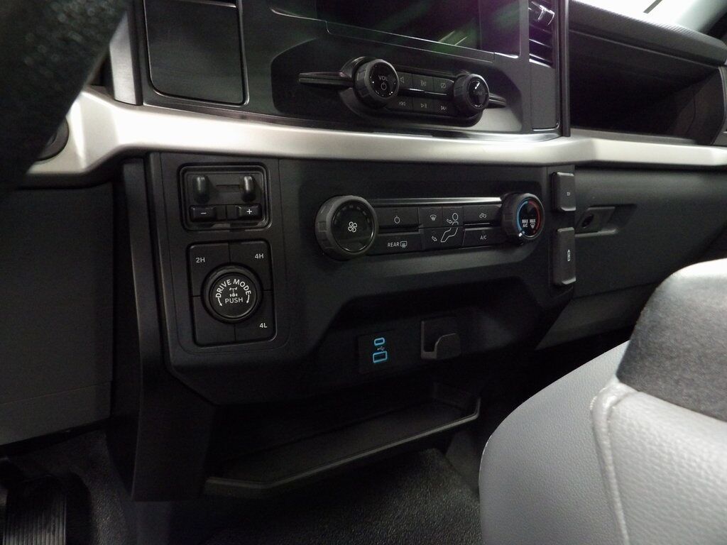 2022 Ford F-150 4x4 Regular Cab XL Fond du Lac WI