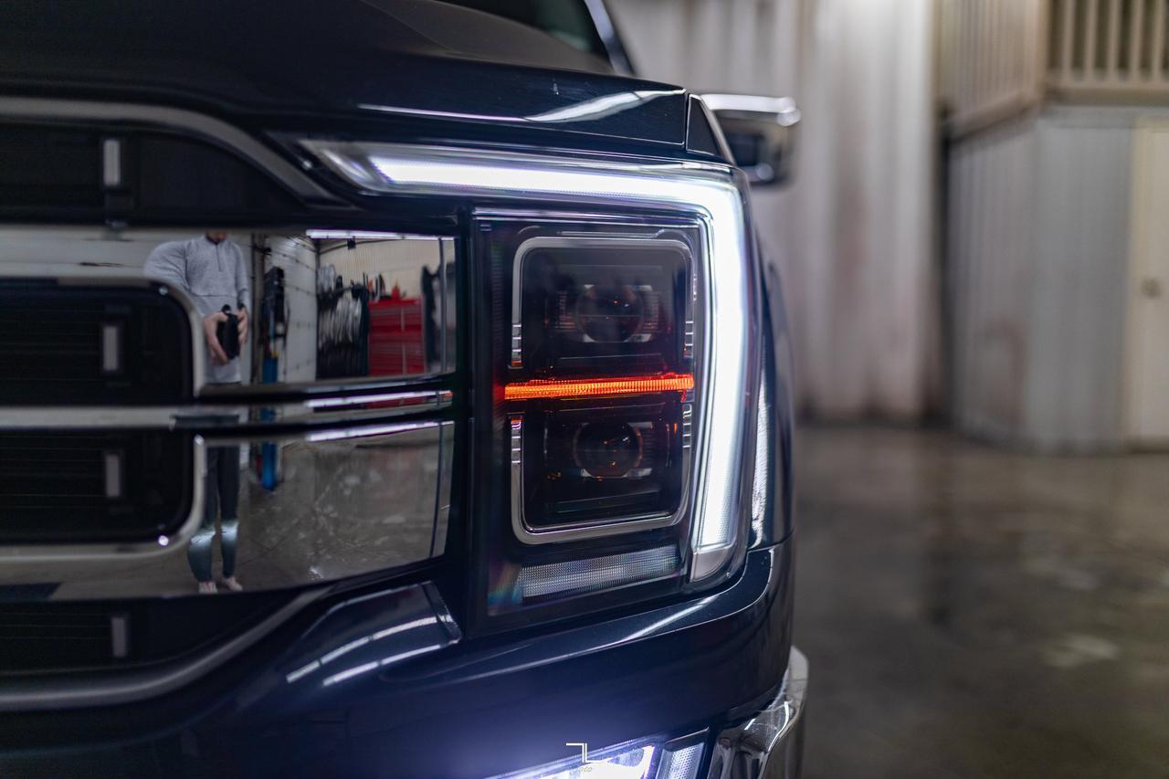 2022 Ford F-150 4x4 Super Crew Lariat Leather Nav BCam Red Deer AB