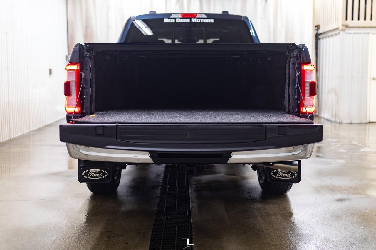 2022 Ford F-150 4x4 Super Crew Lariat Leather Nav BCam Red Deer AB