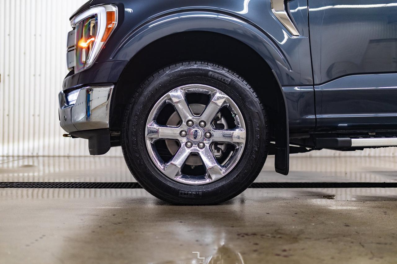 2022 Ford F-150 4x4 Super Crew Lariat Leather Nav BCam Red Deer AB