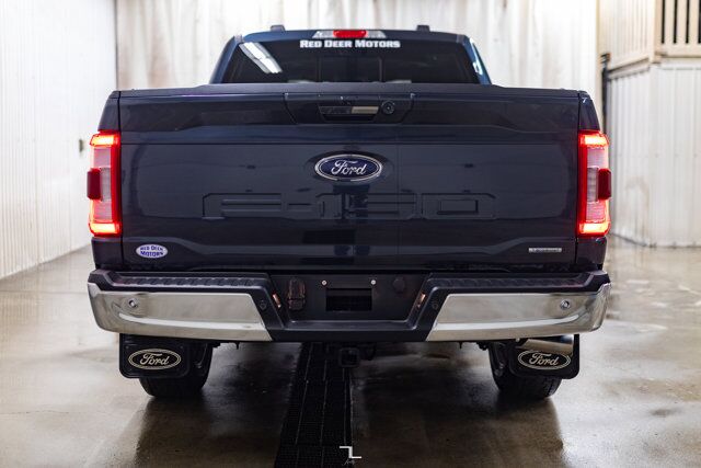 2022 Ford F-150 4x4 Super Crew Lariat Leather Nav BCam Red Deer AB