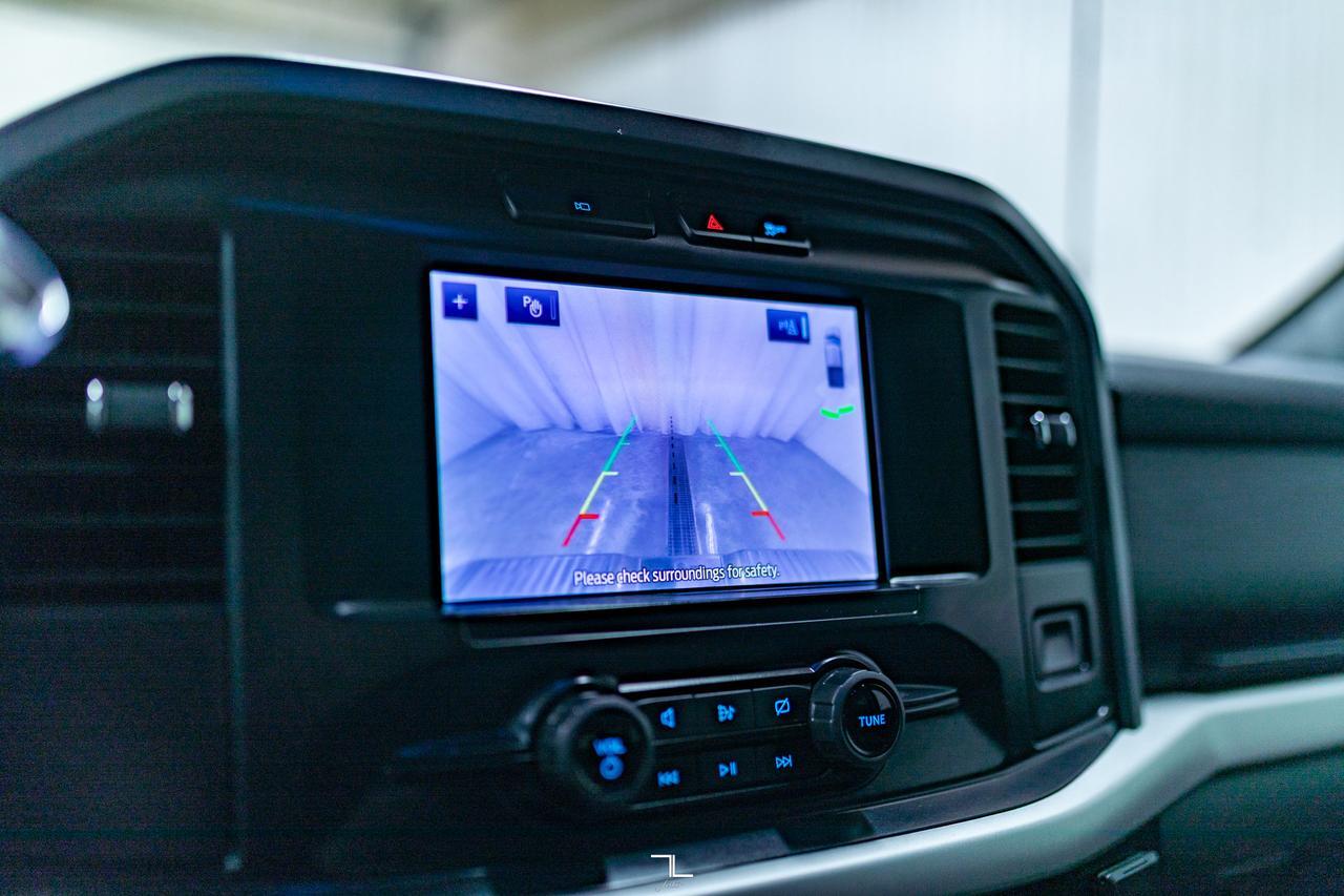 2022 Ford F-150 4x4 Super Crew XLT Nav BCam Red Deer AB