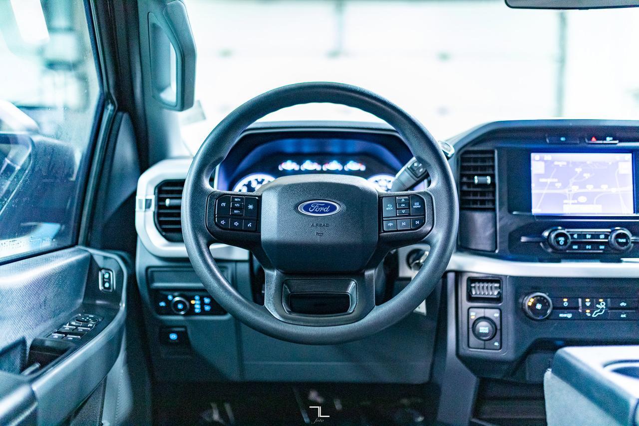 2022 Ford F-150 4x4 Super Crew XLT Nav BCam Red Deer AB