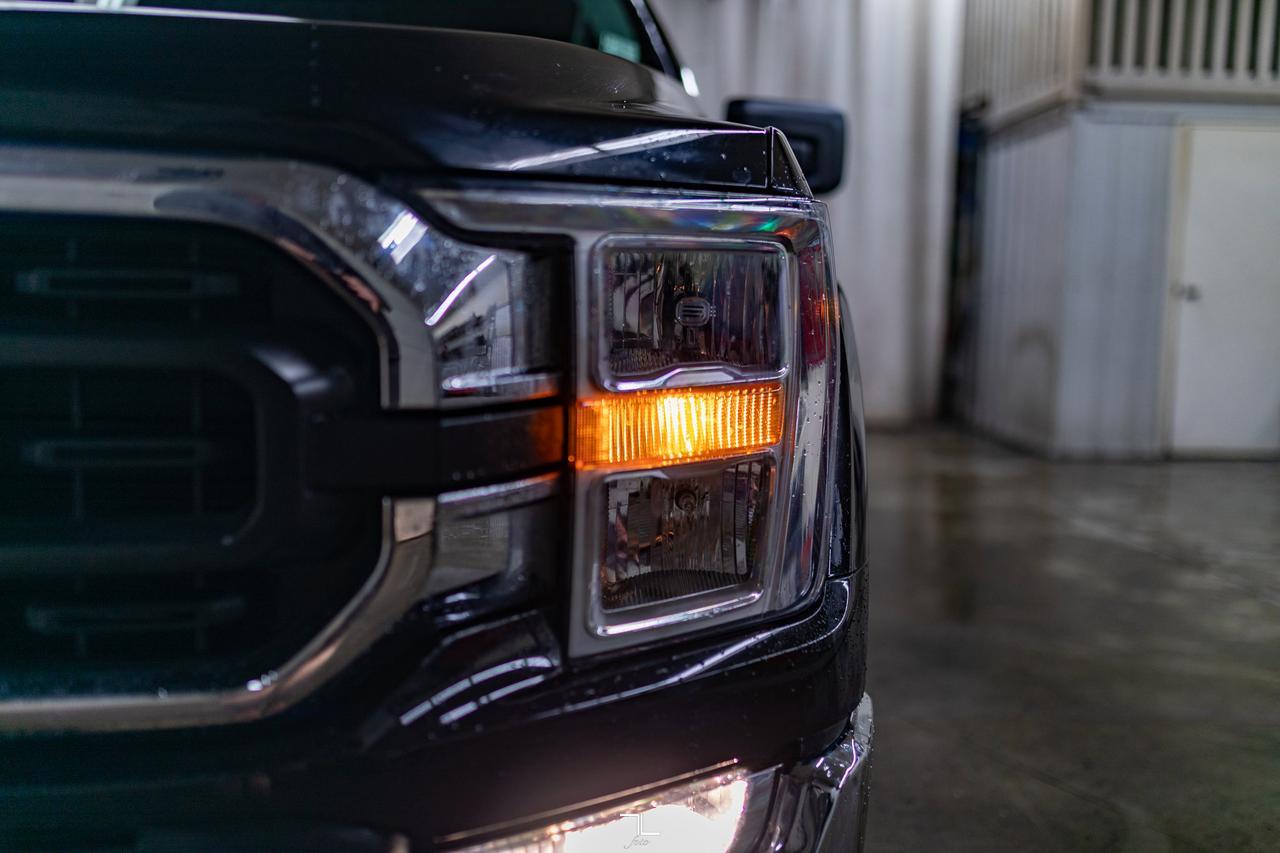 2022 Ford F-150 4x4 Super Crew XLT Nav BCam Red Deer AB