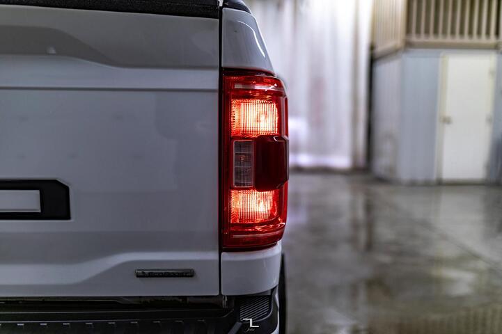 2022 Ford F-150 4x4 Super Crew XLT Sport Longbox Nav Roof BCam Red Deer AB