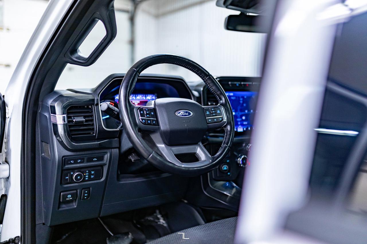 2022 Ford F-150 4x4 Super Crew XLT Sport Longbox Nav Roof BCam Red Deer AB