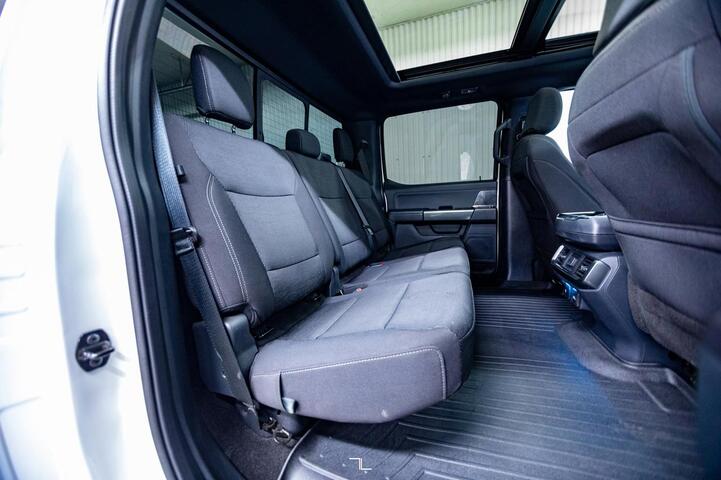 2022 Ford F-150 4x4 Super Crew XLT Sport Longbox Nav Roof BCam Red Deer AB