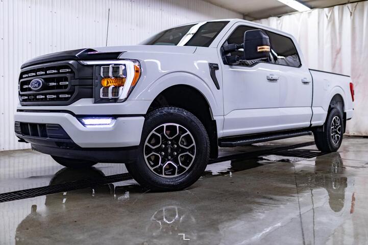 2022 Ford F-150 4x4 Super Crew XLT Sport Longbox Nav Roof BCam Red Deer AB