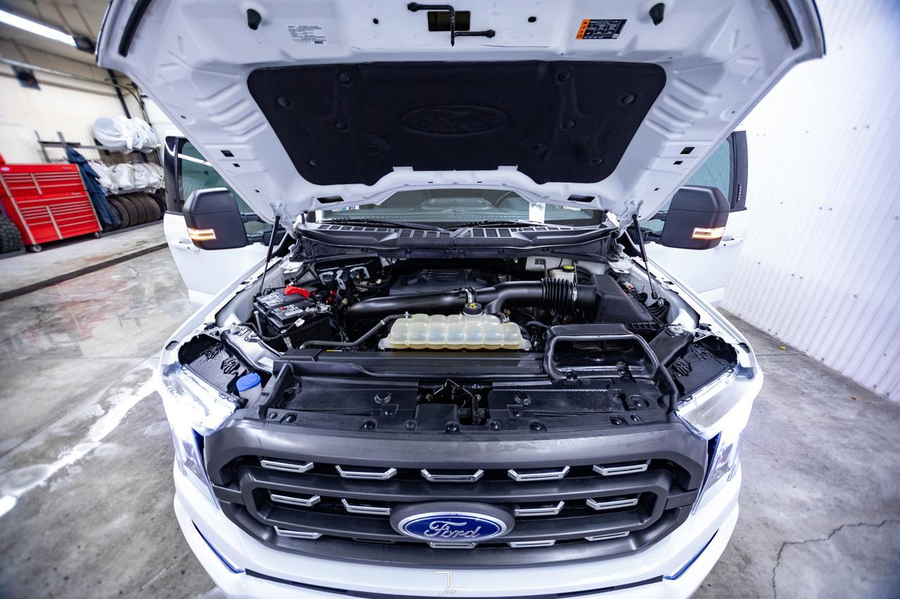 2022 Ford F-150 4x4 Super Crew XLT Sport Longbox Nav Roof BCam Red Deer AB