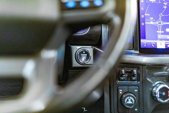 2022 Ford F-150 4x4 Super Crew XLT Sport Longbox Nav Roof BCam Red Deer AB