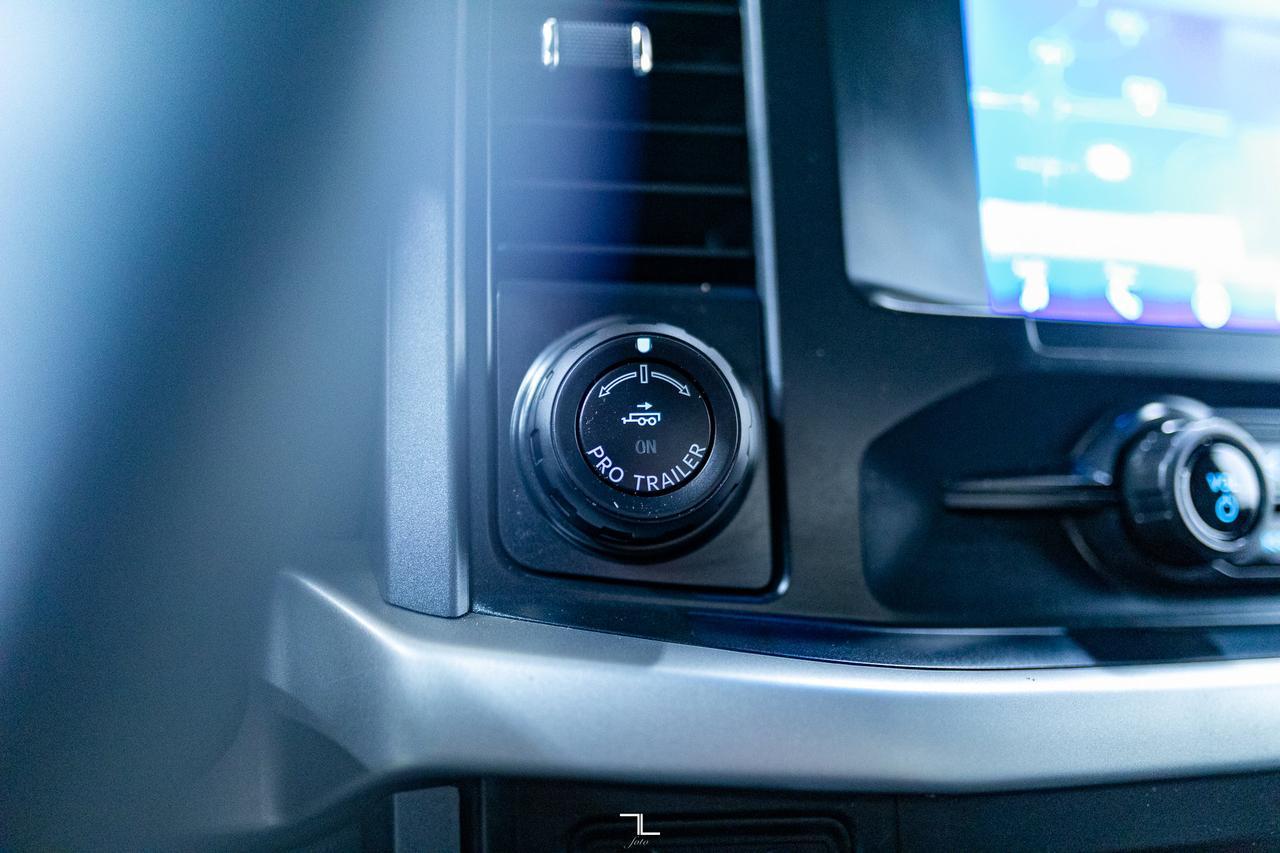 2022 Ford F-150 4x4 Super Crew XLT XTR Nav BCam Red Deer AB