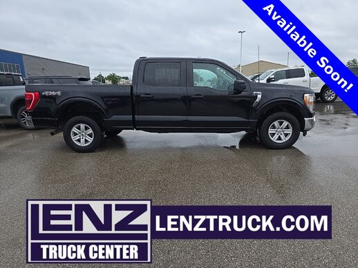 2022_Ford_F-150_4x4 SuperCrew XLT_ Fond du Lac WI
