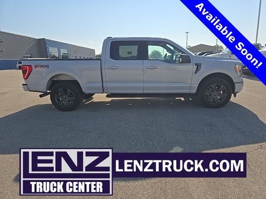 2022_Ford_F-150_4x4 SuperCrew XLT_ Fond du Lac WI