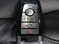 2022 Ford F-150 4x4 SuperCrew XLT Fond du Lac WI