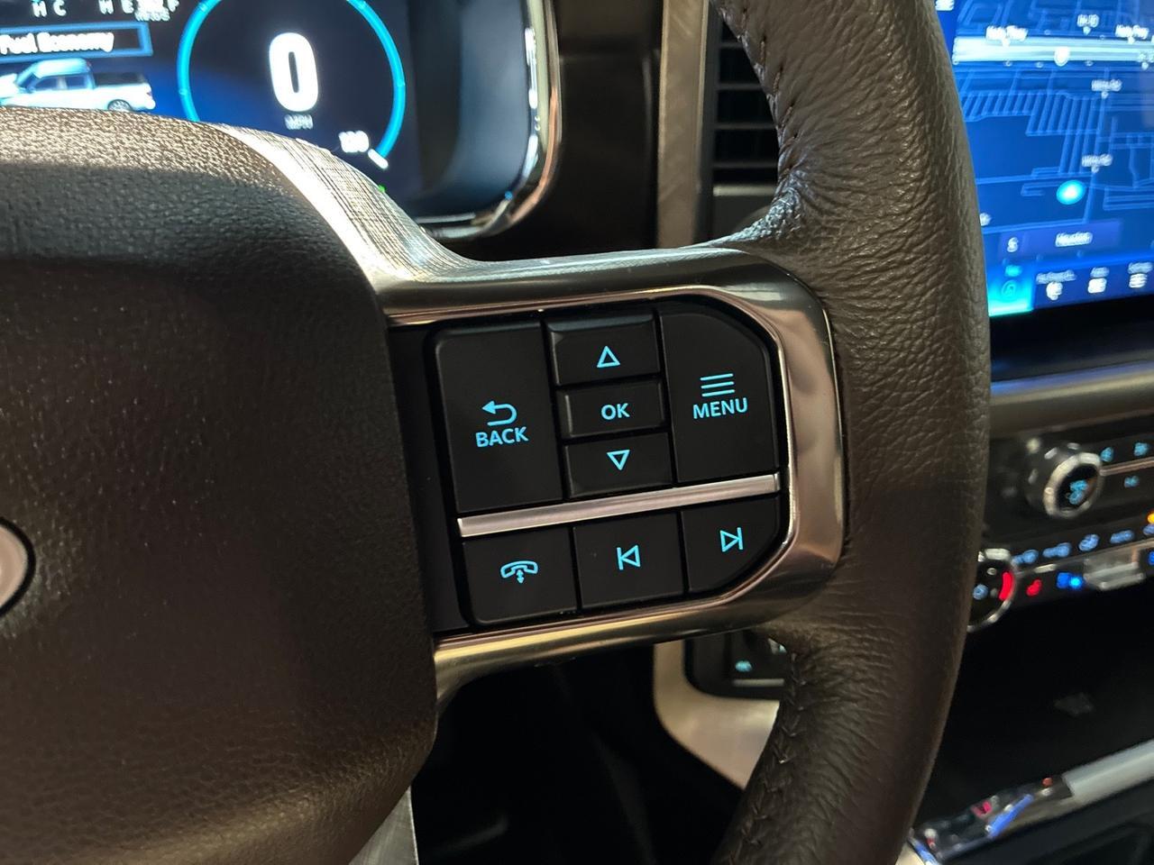 2022 Ford F-150 King Ranch, 4x4, 601A High Pkg, Powerboost Hybrid w/ 7.2kw Pro Power, Pano Roof, FX4, 360 Camera, Bed Cover Houston TX