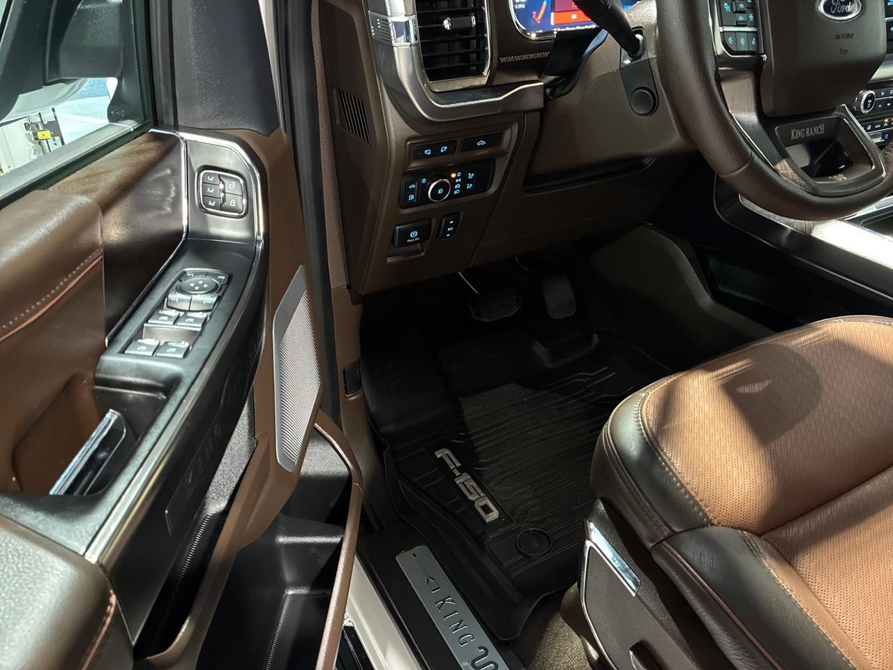 2022 Ford F-150 King Ranch, 4x4, 601A High Pkg, Powerboost Hybrid w/ 7.2kw Pro Power, Pano Roof, FX4, 360 Camera, Bed Cover Houston TX