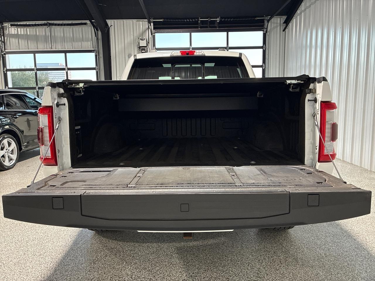 2022 Ford F-150 King Ranch, 4x4, 601A High Pkg, Powerboost Hybrid w/ 7.2kw Pro Power, Pano Roof, FX4, 360 Camera, Bed Cover Houston TX