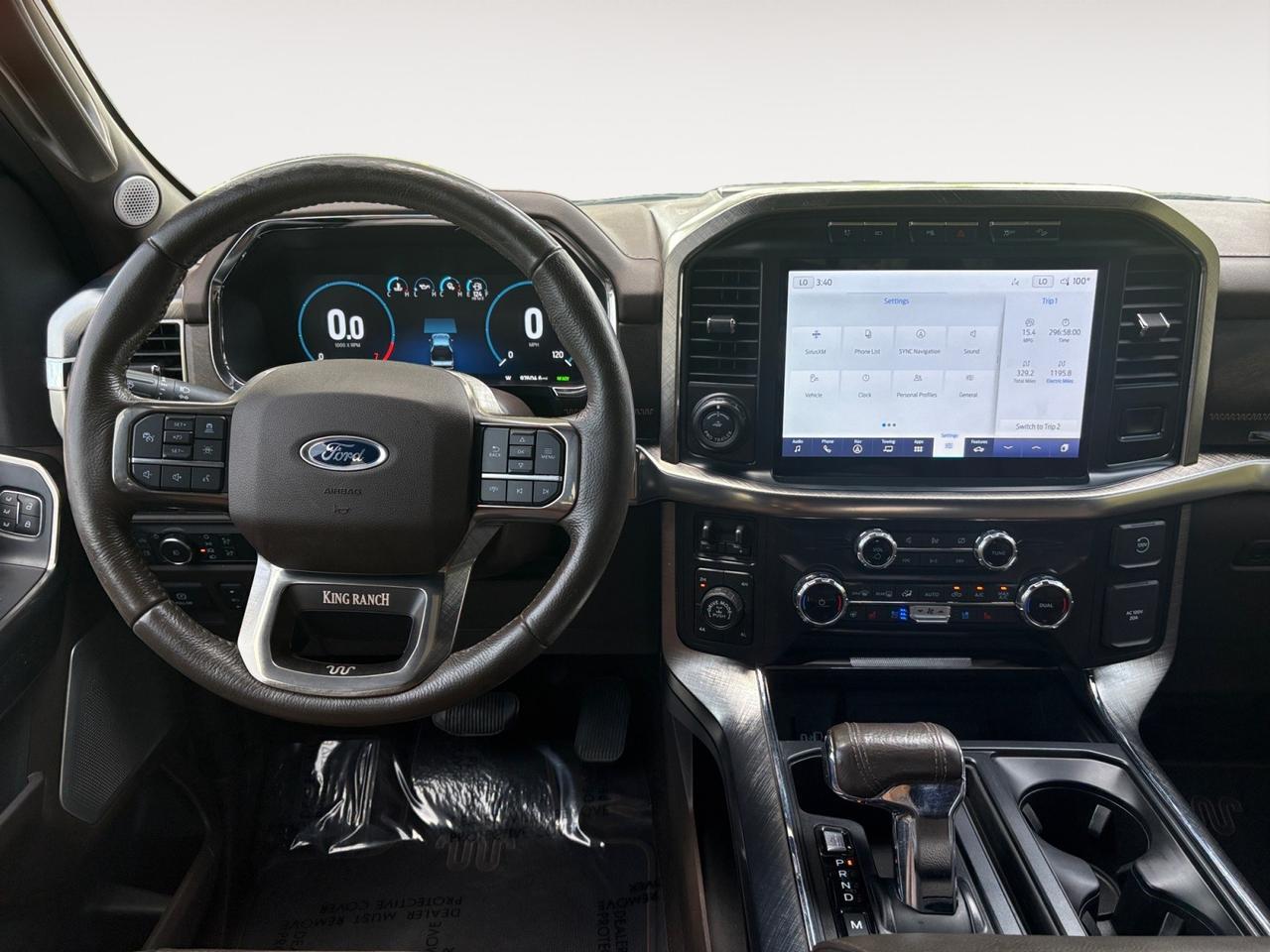 2022 Ford F-150 King Ranch, POWER RUNNING BOARDS, POWER TAILGATE, TWIN PANEL MOONROOF, AUTO START/STOP, 360 BACKUP CAMERA, HEATED & VENTILATED SEATS, BLIND SPOT ALERT, PRE COLLISION WARNING, LANE KEEP ASSIST, ONLY 1 OWNER, CLEAN CARFAX, BECOME A KING ON THE ROAD! Virginia Beach VA