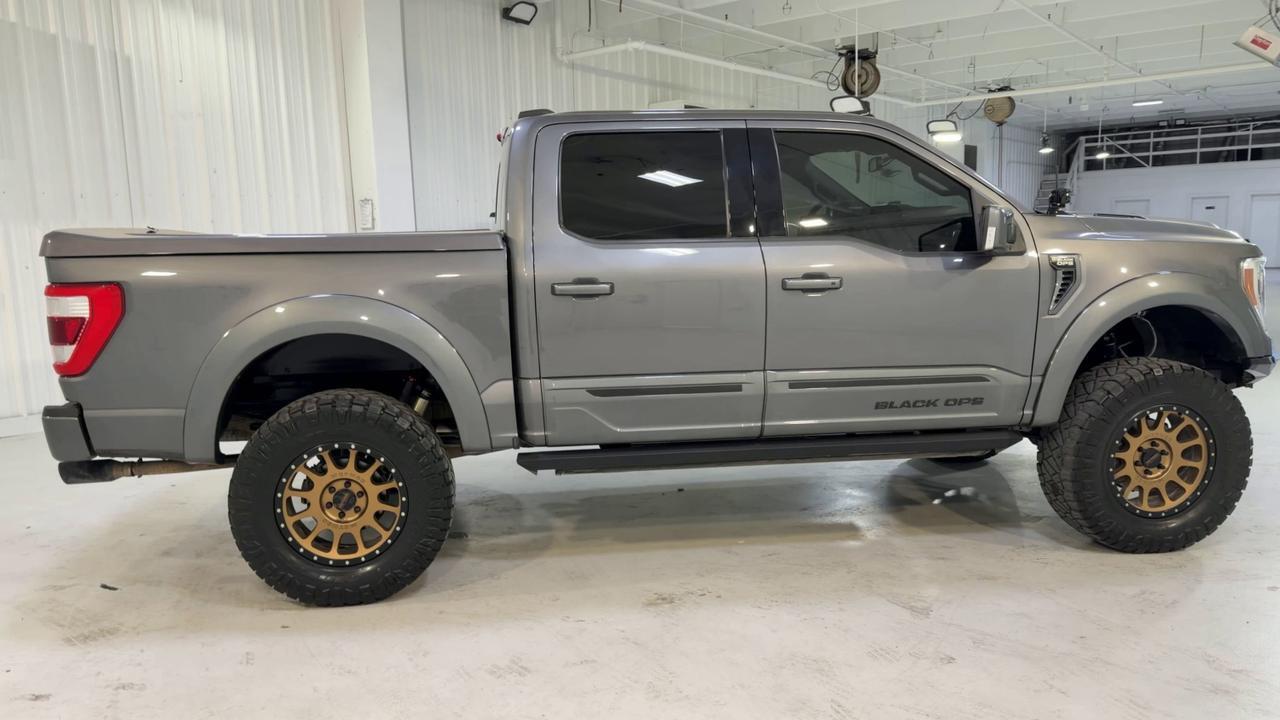 2022 Ford F-150 LARIAT BLACK OPS