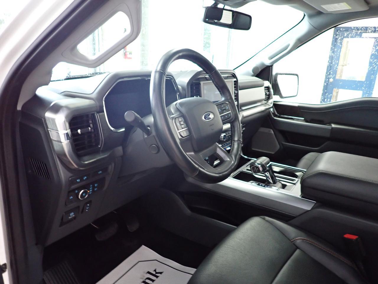 2022 Ford F-150 LARIAT CREW 4WD LEATHER NAVI SUNROOF Listowel ON