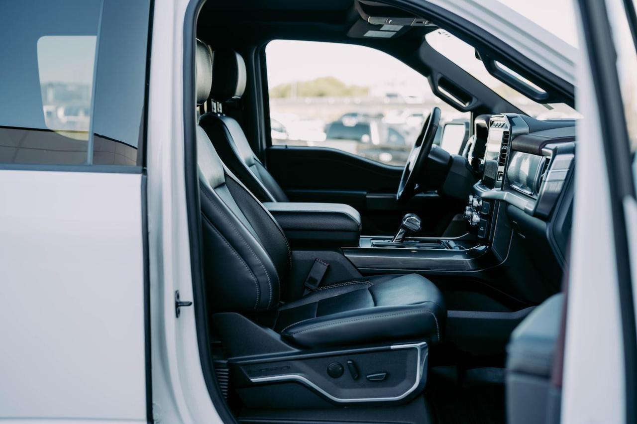 2022 Ford F-150 Lariat photo 18