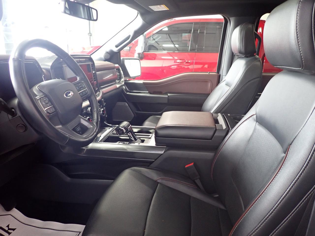 2022 Ford F-150 LARIAT SUPERCREW 5.0L V8 5.5 BOX 4WD Listowel ON