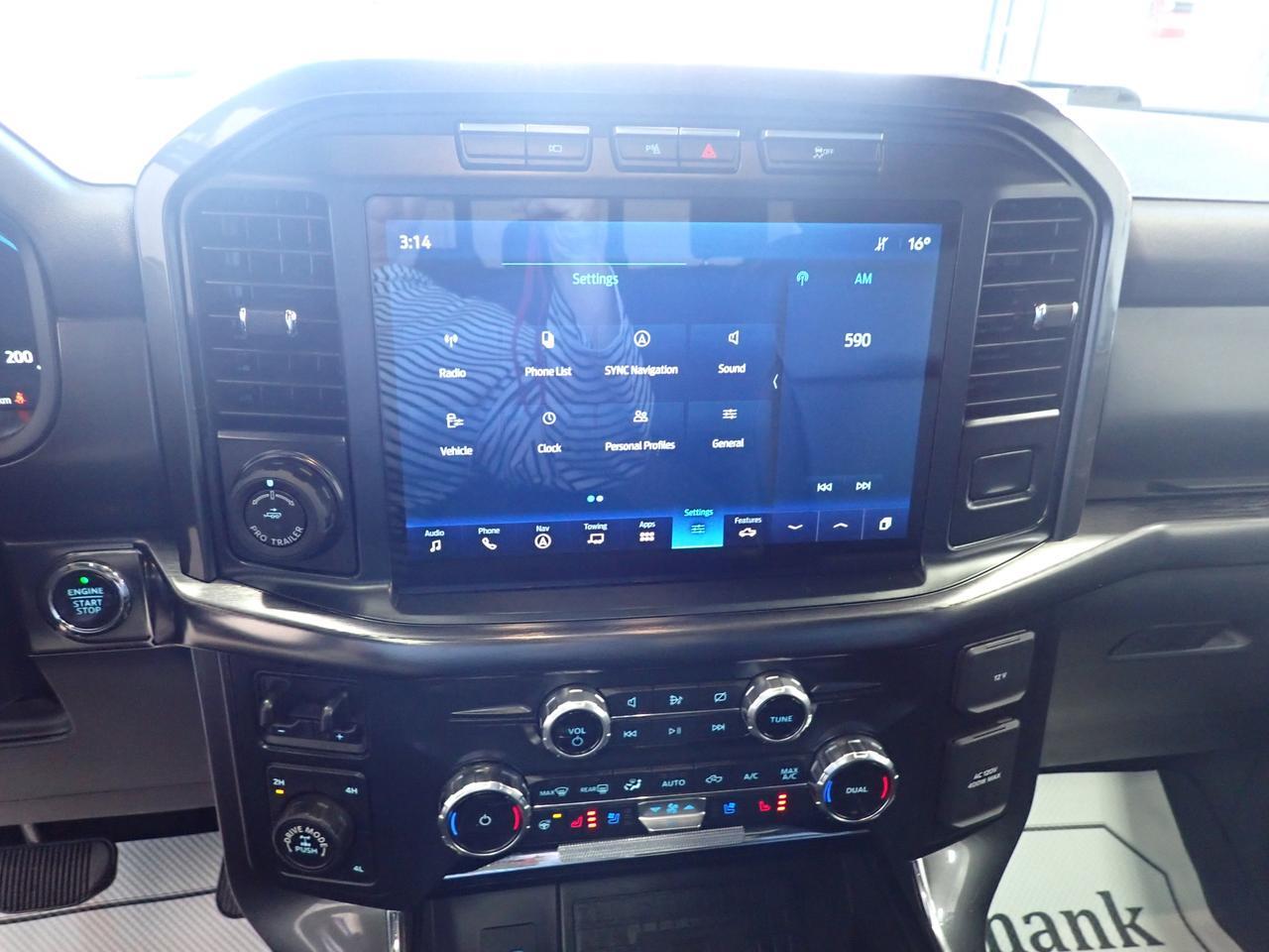 2022 Ford F-150 LARIAT SUPERCREW 5.5 BOX 4WD LEATHER NAVI SUNROOF Listowel ON
