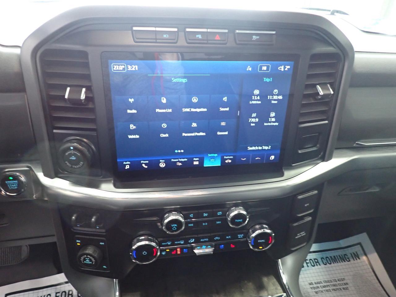 2022 Ford F-150 LARIAT SUPERCREW LEATHER NAVI 5.5 BOX 4WD Listowel ON