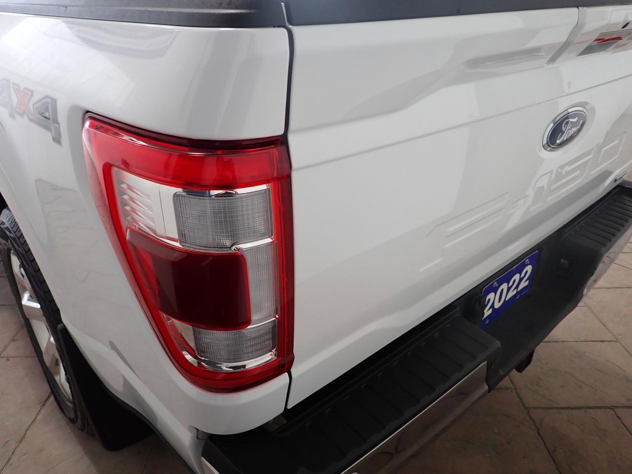 2022 Ford F-150 LARIAT SUPERCREW  LEATHER NAVI SUNROOF 6.5 BOX 4WD Listowel ON