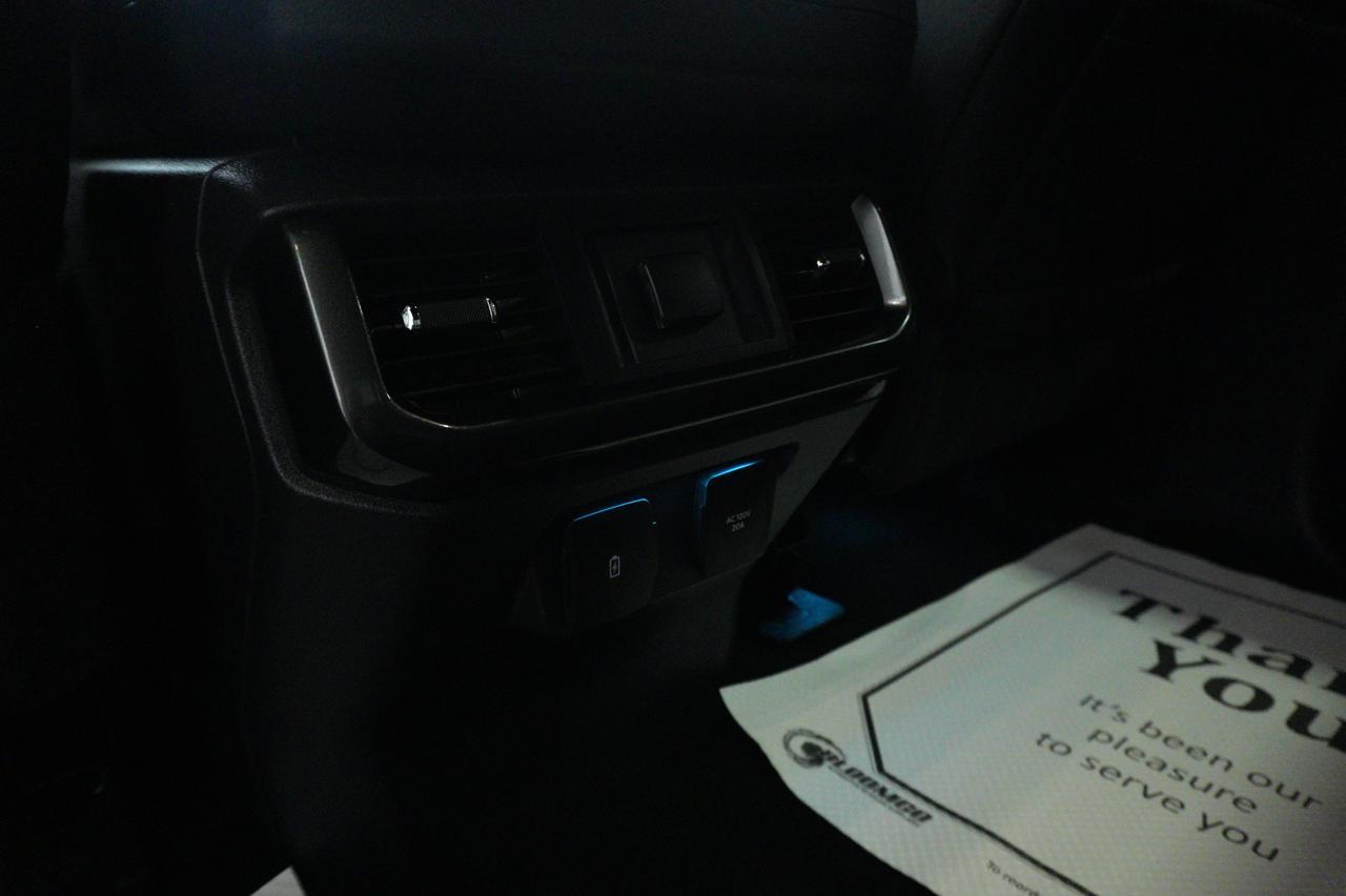 2022 Ford F-150 LARIAT" HYBRID" CREW CAB 5.5 BOX Listowel ON