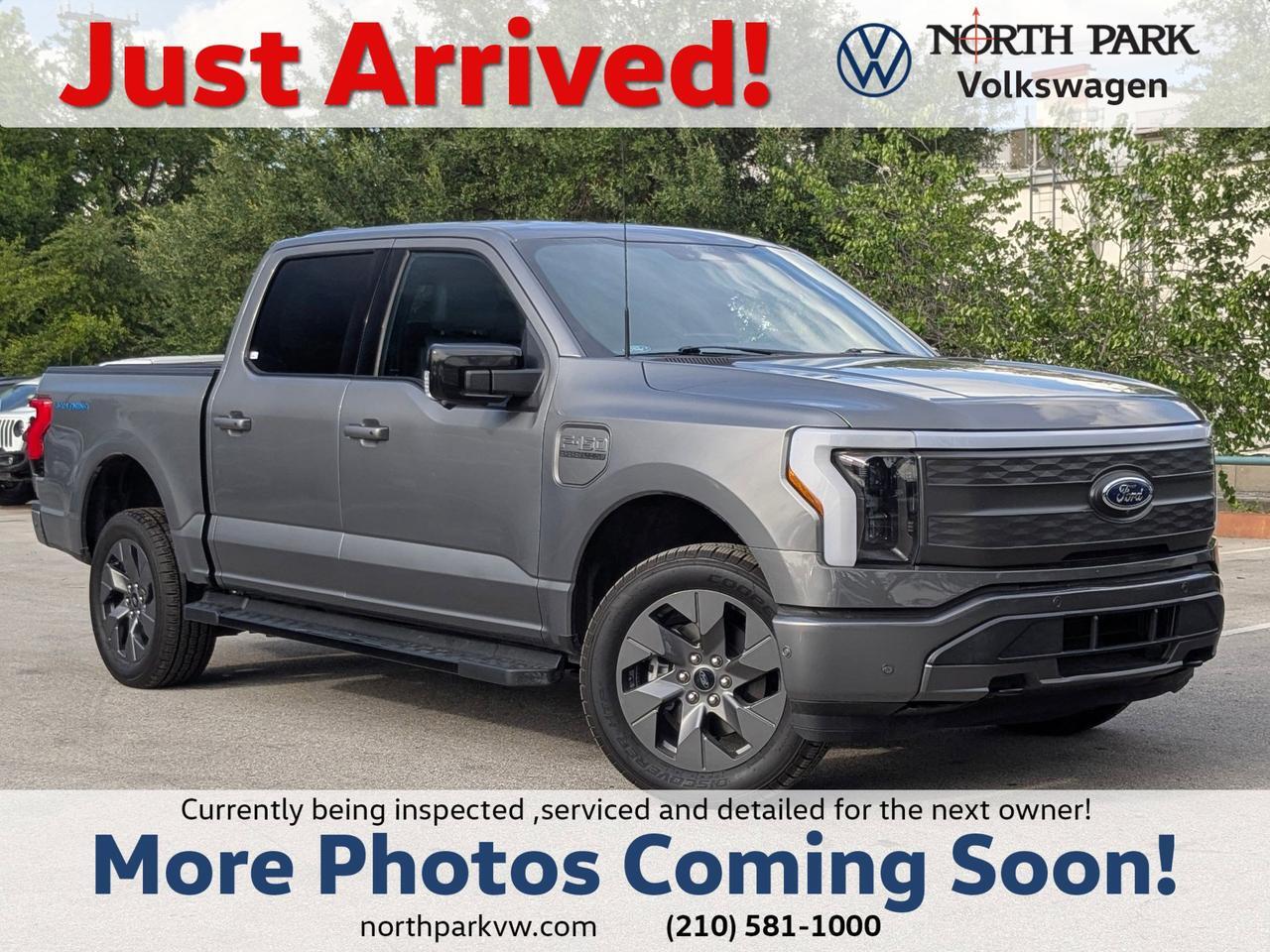 2022 Ford F-150 Lightning LARIAT