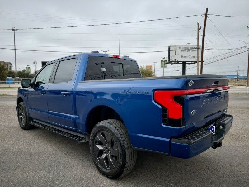 2022 Ford F-150 Lightning XLT