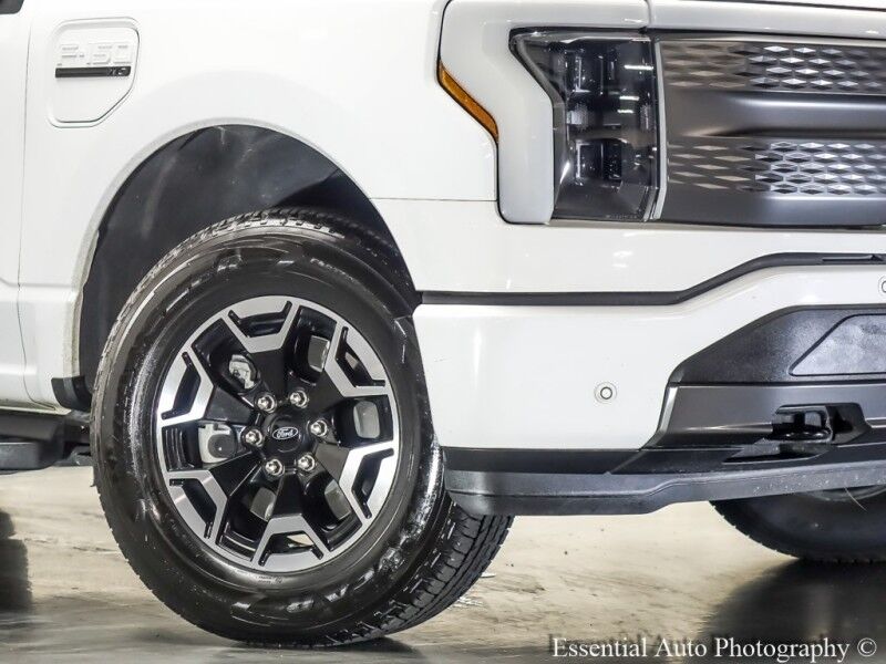 2022 Ford F-150 Lightning XLT Willowbrook IL
