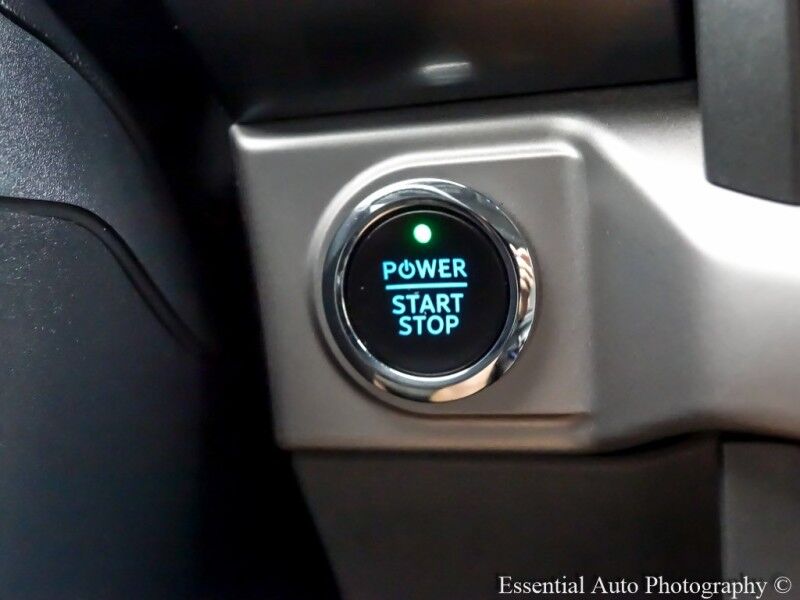 2022 Ford F-150 Lightning XLT Willowbrook IL