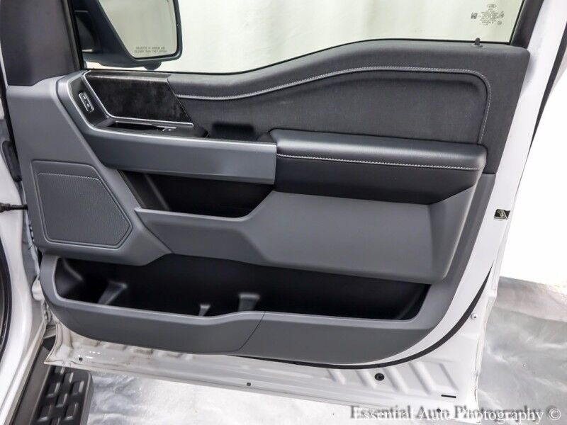 2022 Ford F-150 Lightning XLT Willowbrook IL