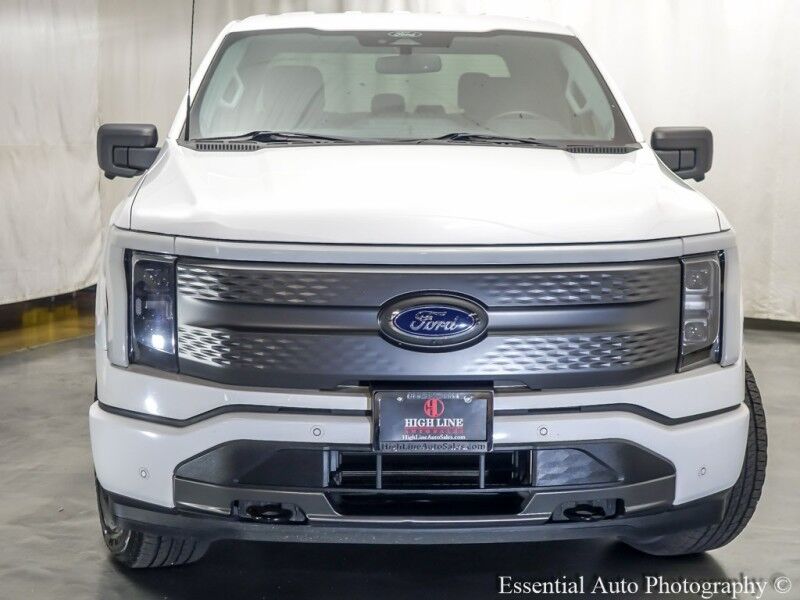2022 Ford F-150 Lightning XLT Willowbrook IL