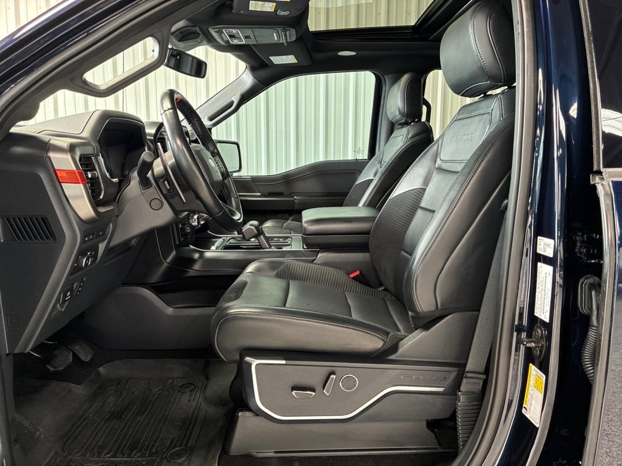 2022 Ford F-150 Raptor, Moonroof & Tailgate Pkg, Carbon Fiber Pkg, Forged Bead-Lock Capable Wheels Houston TX