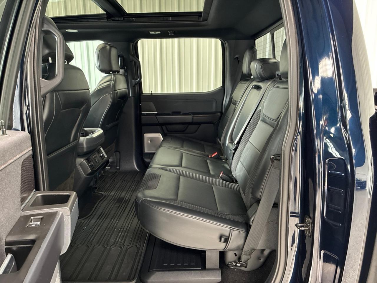 2022 Ford F-150 Raptor, Moonroof & Tailgate Pkg, Carbon Fiber Pkg, Forged Bead-Lock Capable Wheels Houston TX