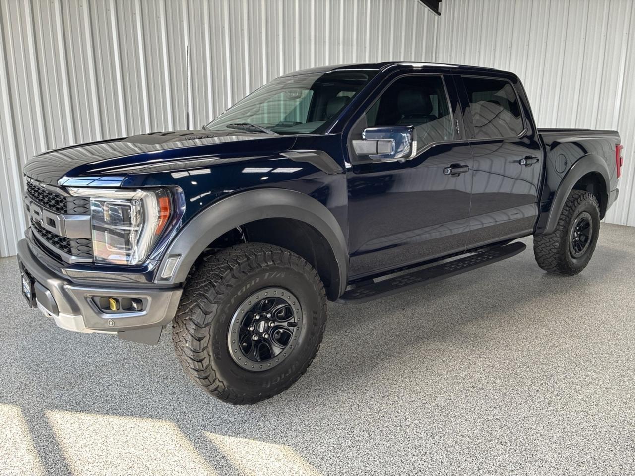 2022 Ford F-150 Raptor, Moonroof & Tailgate Pkg, Carbon Fiber Pkg, Forged Bead-Lock Capable Wheels