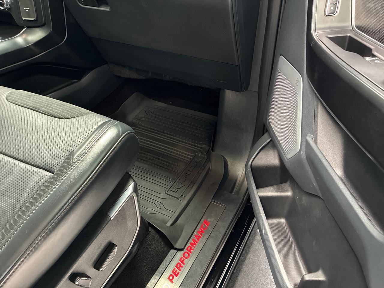 2022 Ford F-150 Raptor, Moonroof & Tailgate Pkg, Pro-Power 2kw, Carbon Fiber Pkg, Auto Stop/Start Delete, Bed Cover w/ Toolbox Houston TX