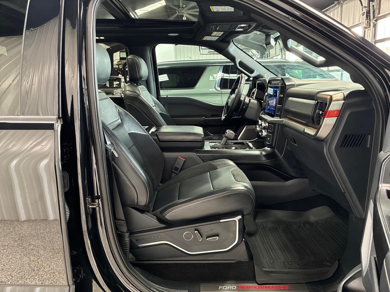 2022 Ford F-150 Raptor, Moonroof & Tailgate Pkg, Pro-Power 2kw, Carbon Fiber Pkg, Auto Stop/Start Delete, Bed Cover w/ Toolbox Houston TX